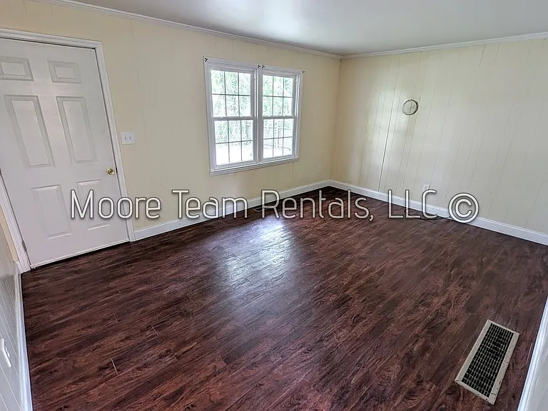 120 Robin St — Photo 6
