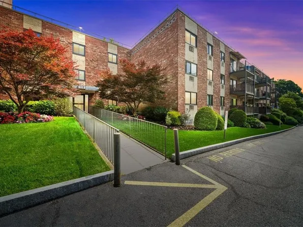 115 DeHaven Drive #301, Yonkers, NY 10703