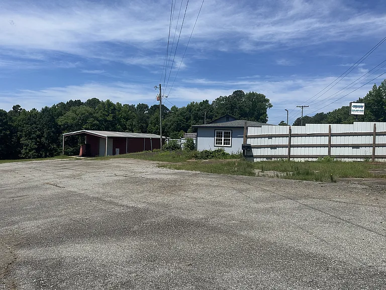 890 State Highway 49 W — Photo 4