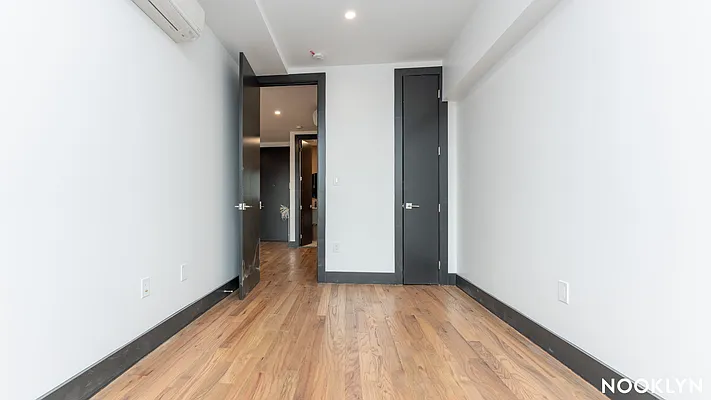 Rented by Nooklyn NYC LLC | media 9