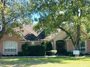 9613 Champions Dr, Granbury, TX 76049