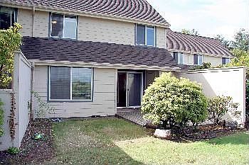 2nd image of 381 NE Village Squire Ave Unit 6