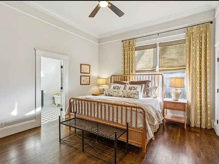 366 E Dixie Ave — Photo 10