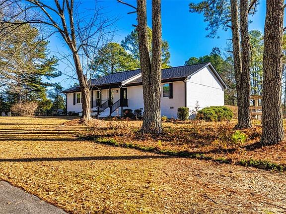 2nd image of 3625 Pointer Rd