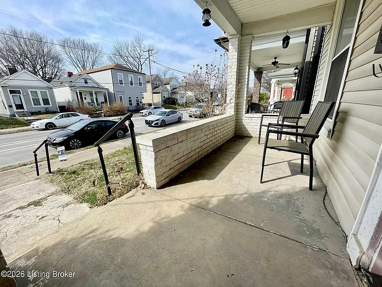 1089 E Kentucky St — Photo 9