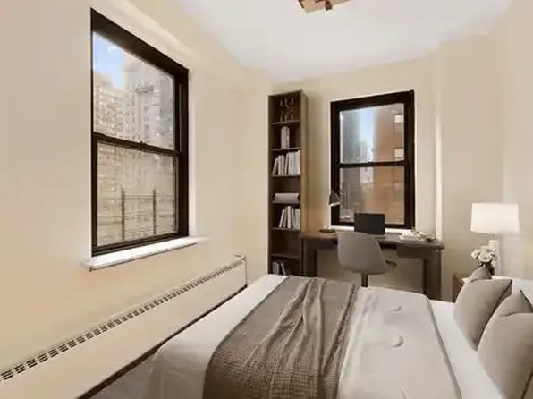 2 Tudor City Place image 4 of 8