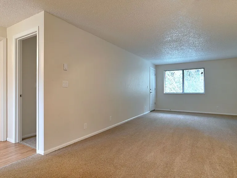 Kentfield Townhomes I & II — Photo 11