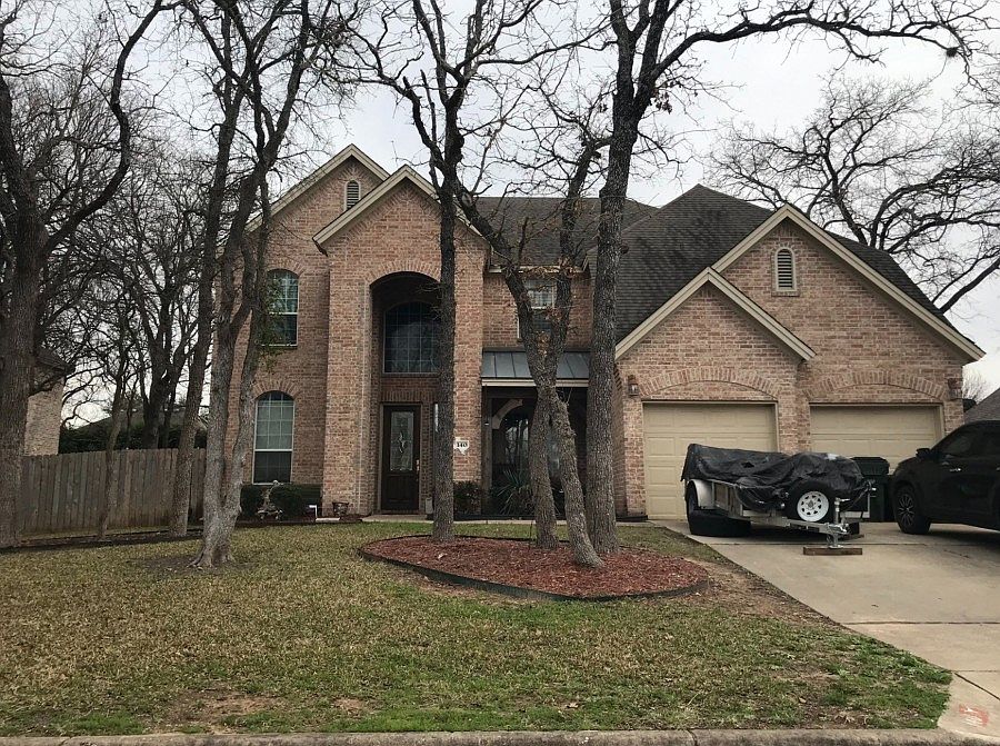 1st image of 140 Fairwood Dr