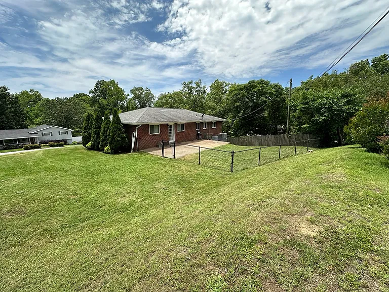 1309 Koblan Dr — Photo 27