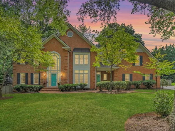 5812 Old Locke Ct, Roanoke, VA 24018