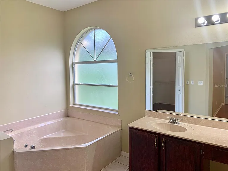 3878 Kingston Oaks Cv — Photo 11