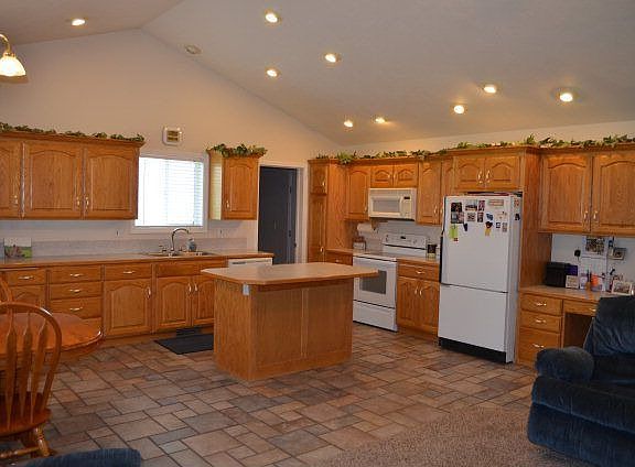 5th image of 3887 W Mountain View Dr