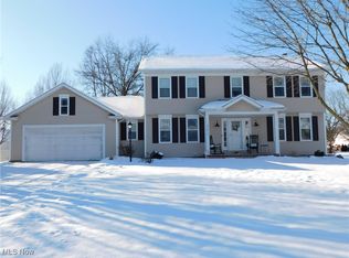 3273 Anglo Cir NW, Canton, OH 44708