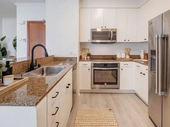 246 2nd St #305