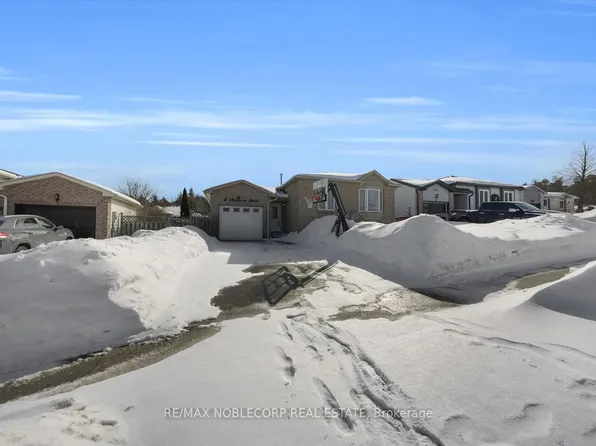 6 McQueen St, Essa, ON L0M 1B0