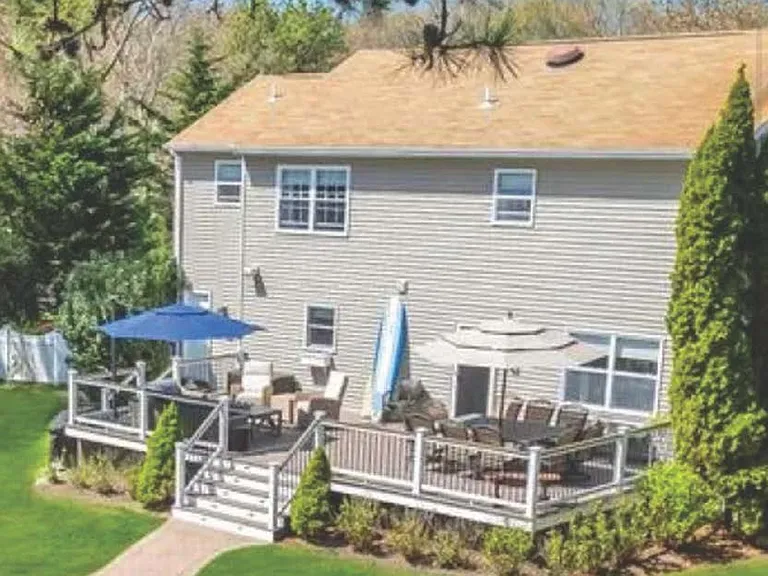 9 Deborah Dr — Photo 10