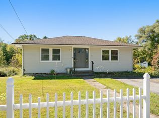 16 Pautipaug Hill Rd, Baltic, CT 06330