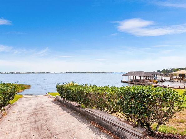 5020 Broadmore Dr, Auburndale, FL 33823