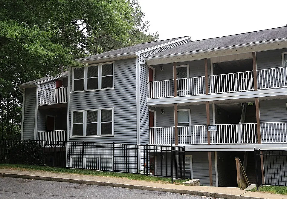 1301 Hillbrow Ln #301