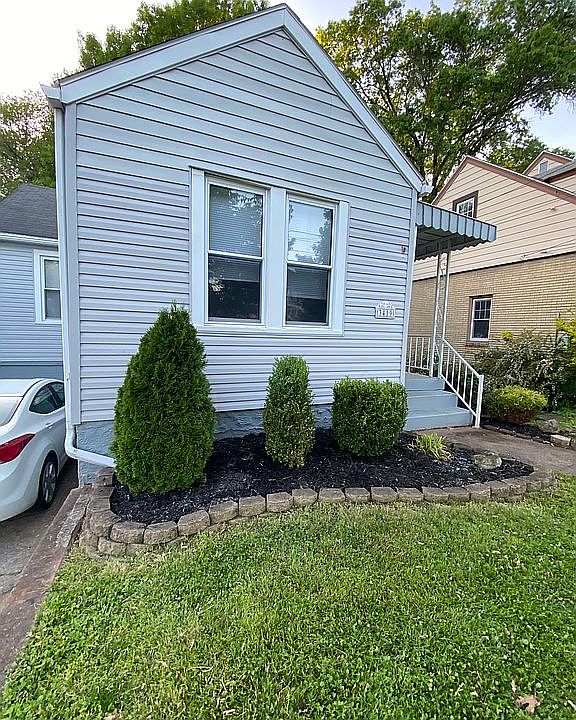 1st image of 3419 Linden St