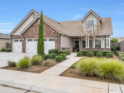 462 S Crescent Ln, Madera, CA, 93636