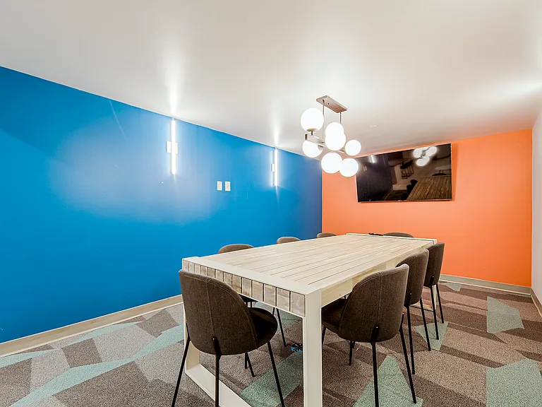 100 Parkway Forest Dr — Photo 11