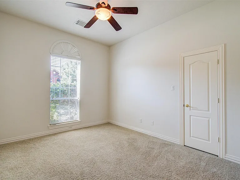 7814 Heron Lakes Dr — Photo 9