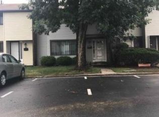 46 Covington Dr, East Windsor, NJ 08520