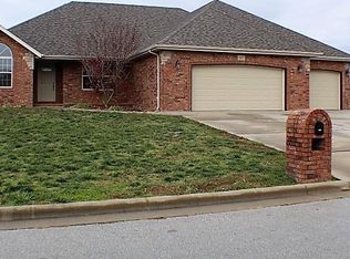 307 E Teakwood St, Clever, MO 65631