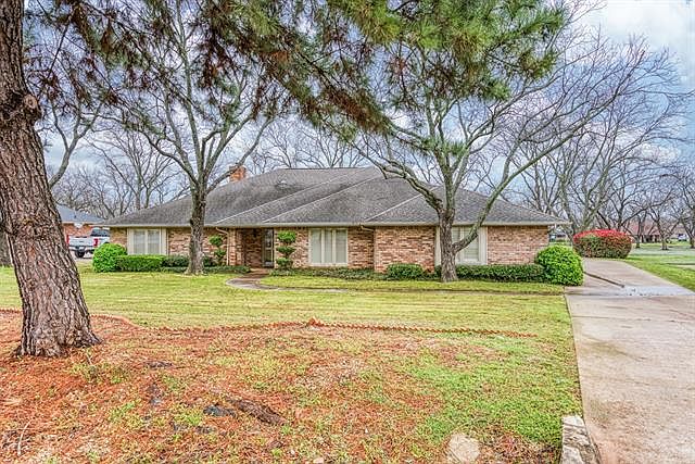 1st image of 6009 Melrose Cir