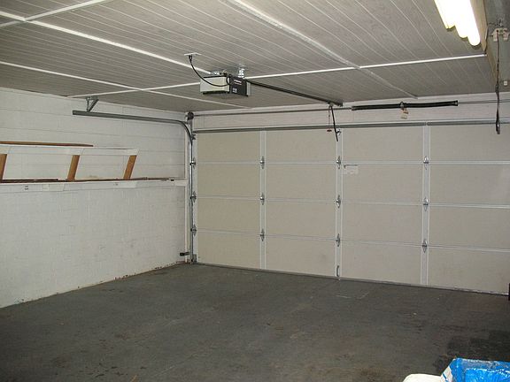 2 Car Garage