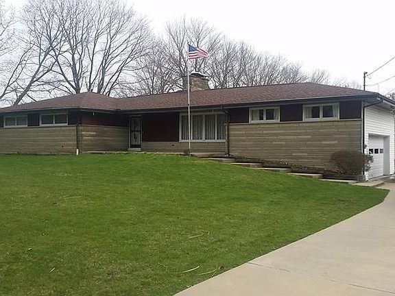 4th image of 454 Warwick Dr