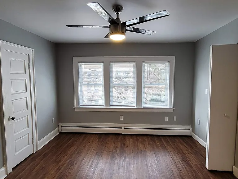 34 Sherman St — Photo 1