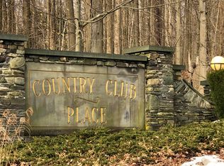 7 Country Club Pl #L, Clarks Summit, PA 18411