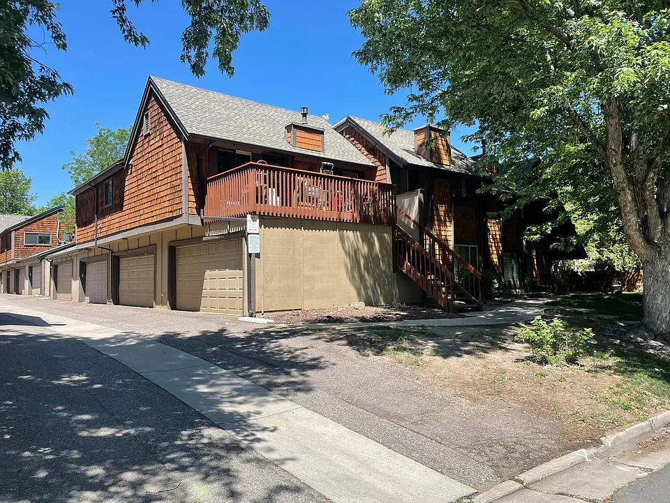 1237 Dillon Way