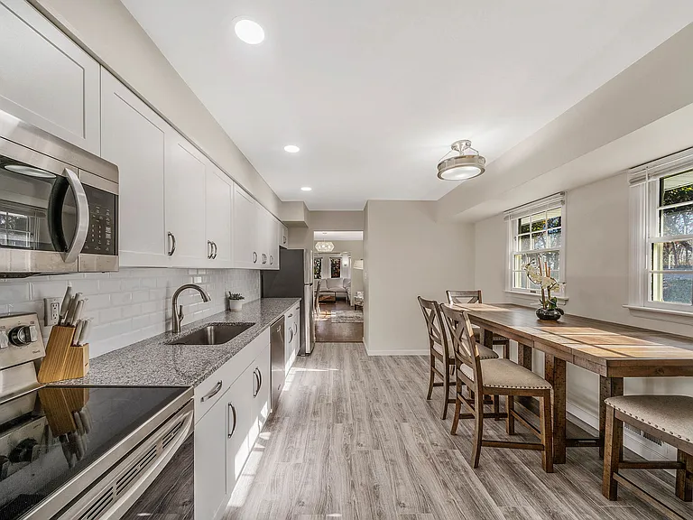 6 Rolling Hill Rd — Photo 10