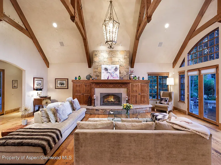 171 Cascade Ln — Photo 4