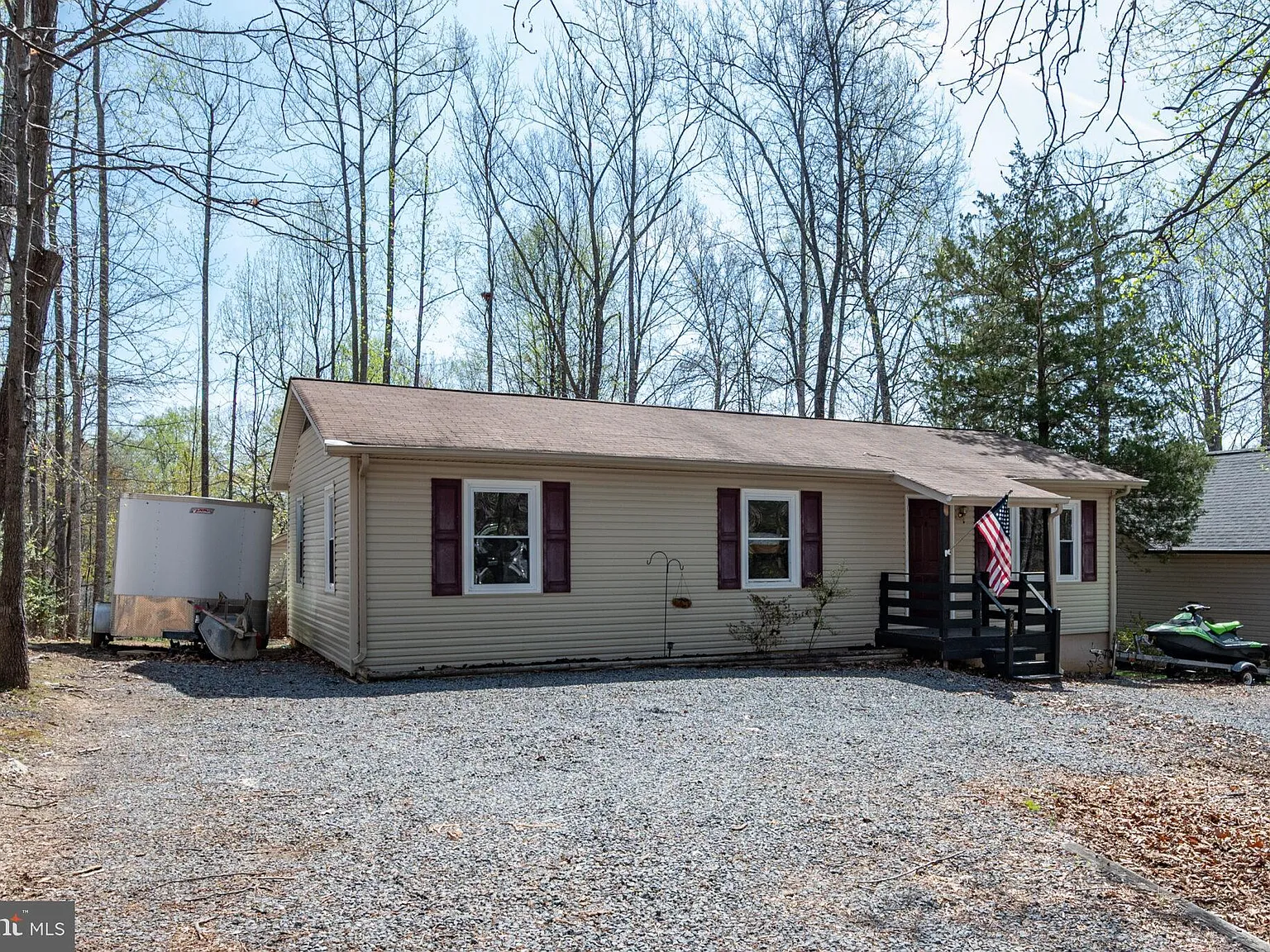 3 bed, 1.5 bath, 1056 sqft, $2,150 — Photo 1