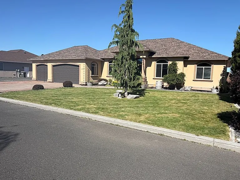 440 Dream St SE — Photo 2
