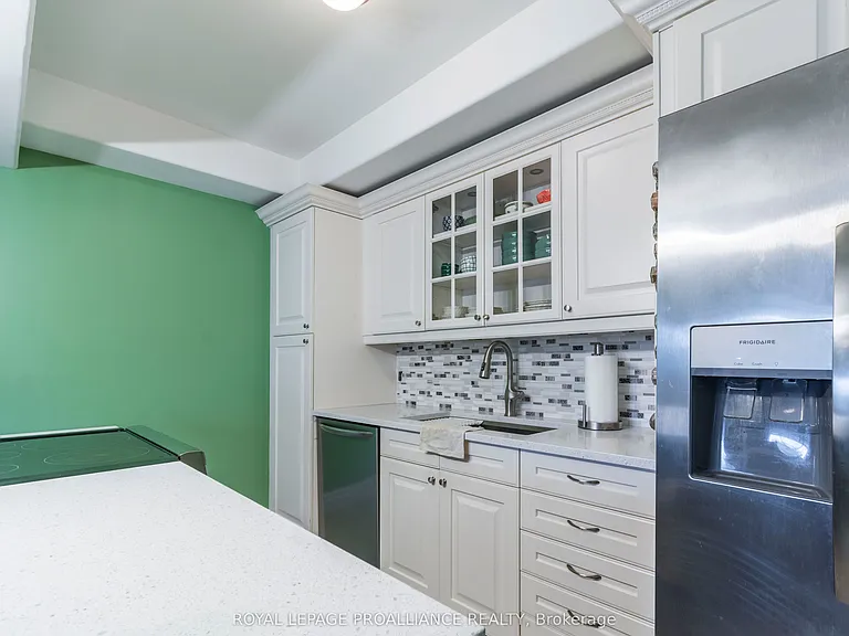 145 Farley Ave #103 — Photo 9