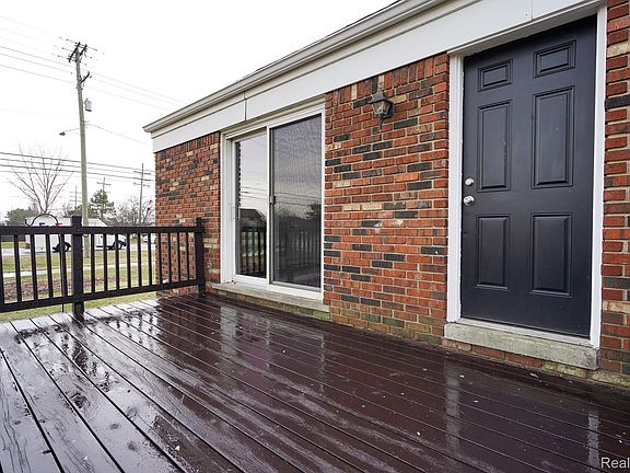 5th image of 46985 Heydenreich Rd