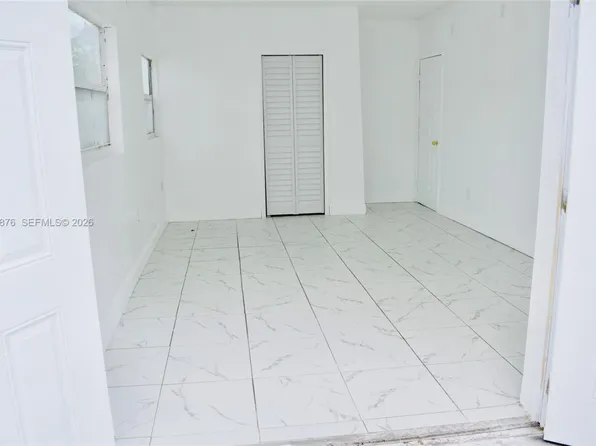 2280 SW 43rd Ave #2, Fort Lauderdale, FL 33317