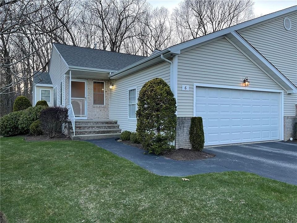 1st image of 6 Lees Farm Commons Dr