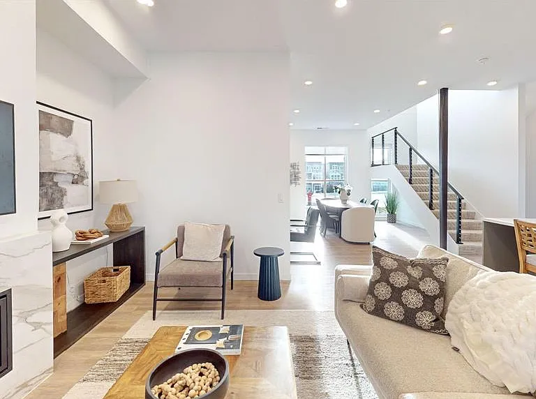 9 West Dr — Photo 7