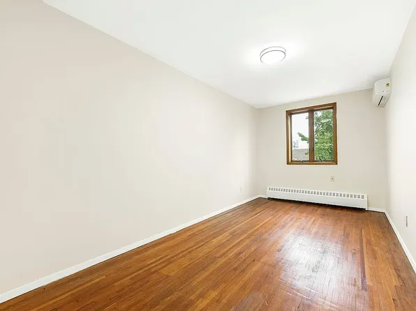 185 Oxford Street image 7 of 11