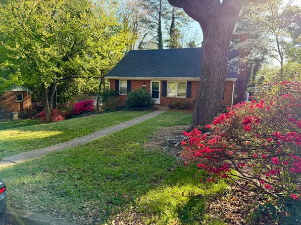 1214 Sherwood Rd #A, Charlottesville, VA 22903