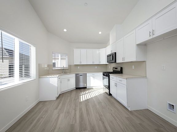 4th image of 8518 Frankie Lou St #A