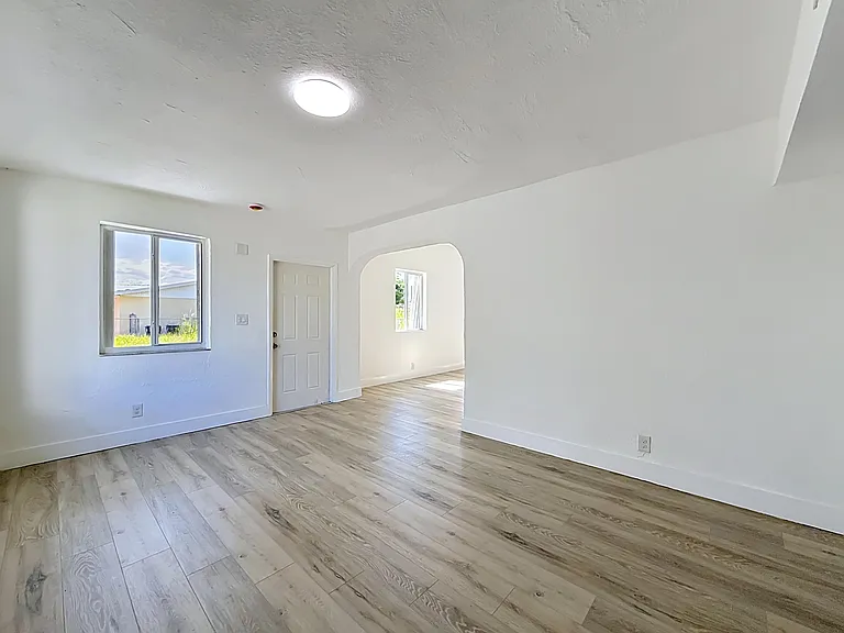 10235 SW 177th St — Photo 19