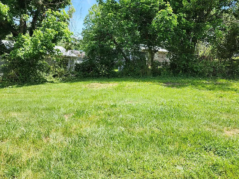 2456 Fairview Rd — Photo 2