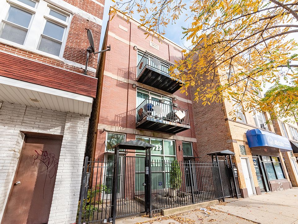 1st image of 923 N Ashland Ave APT 2